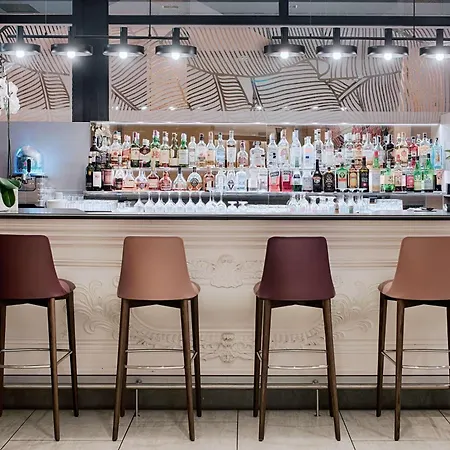Hotell Nh De La Gare 4*