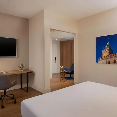 Nh De La Gare Hotell 4*